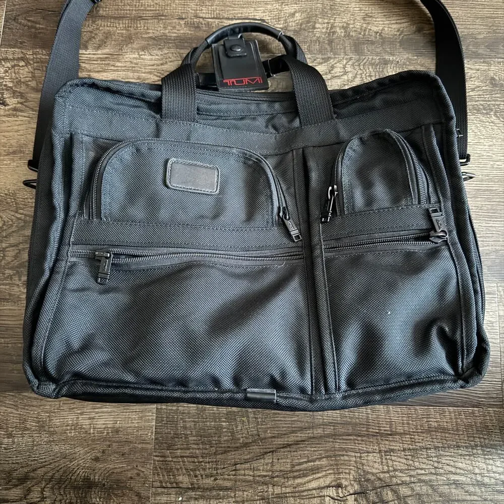 Tumi alpha black